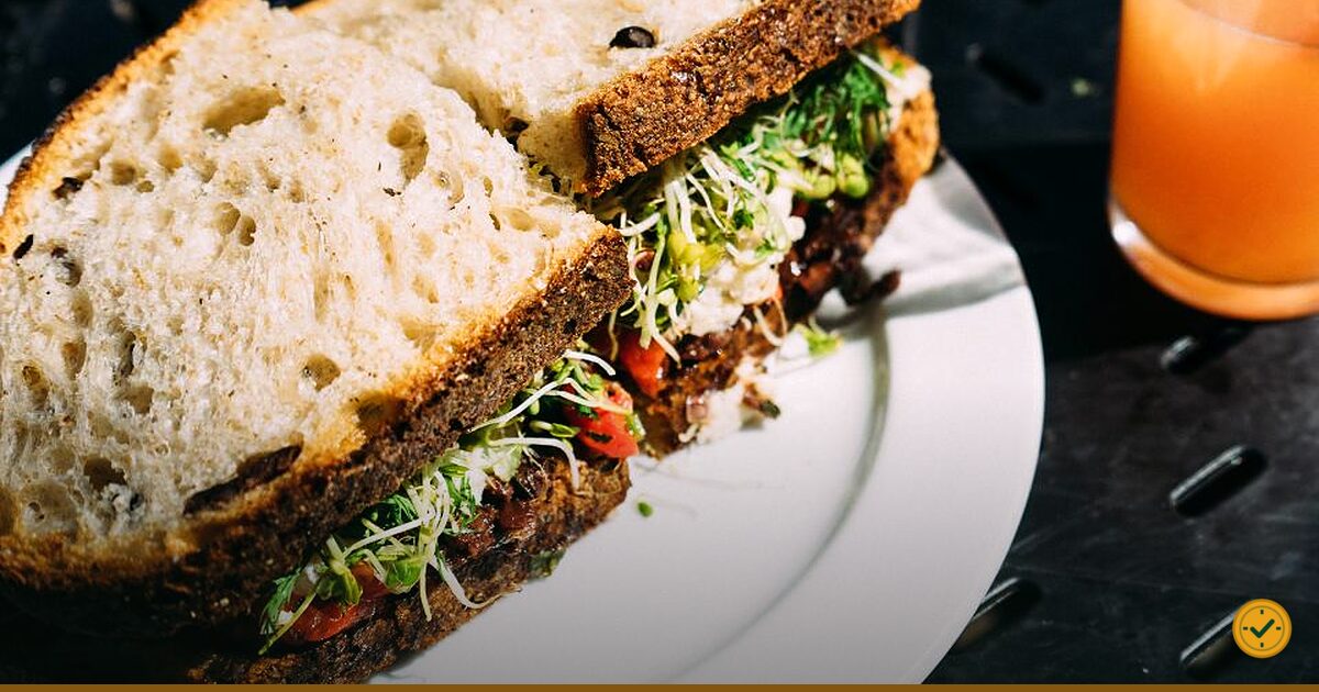 Sandwich with salad on wholemeal bread